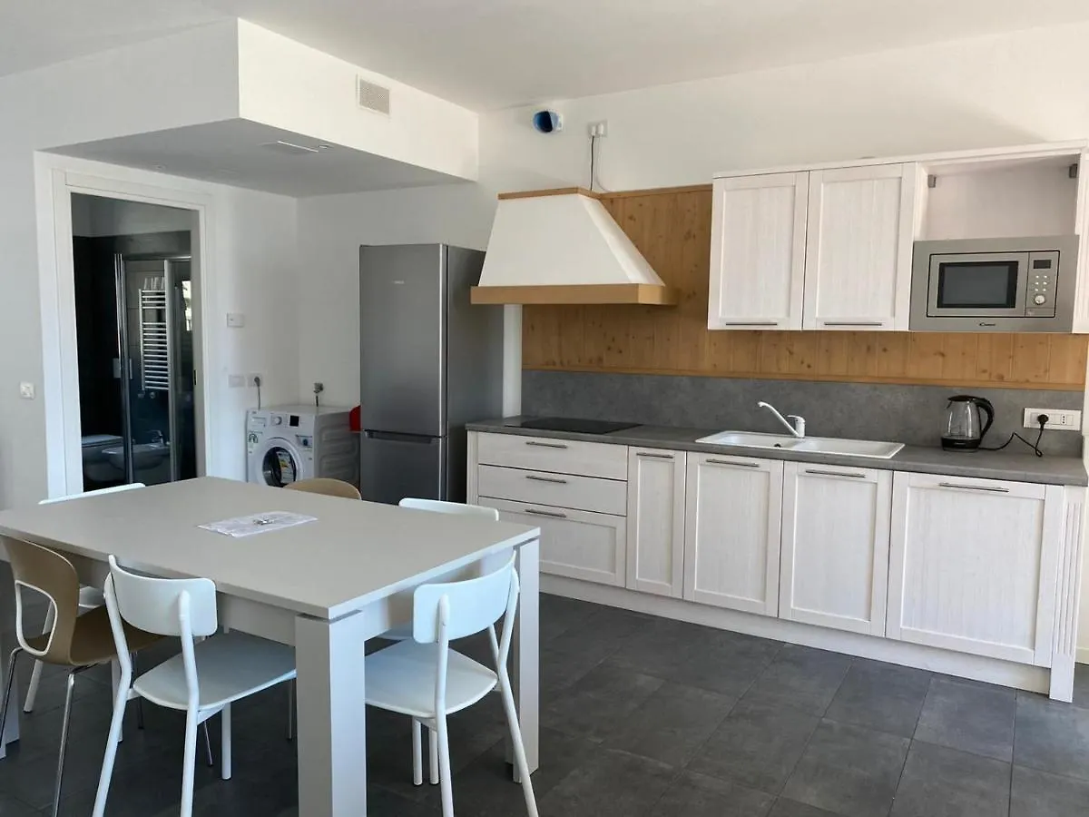 The Sunshine - Apartments With Pool Musso 0*,  Italien