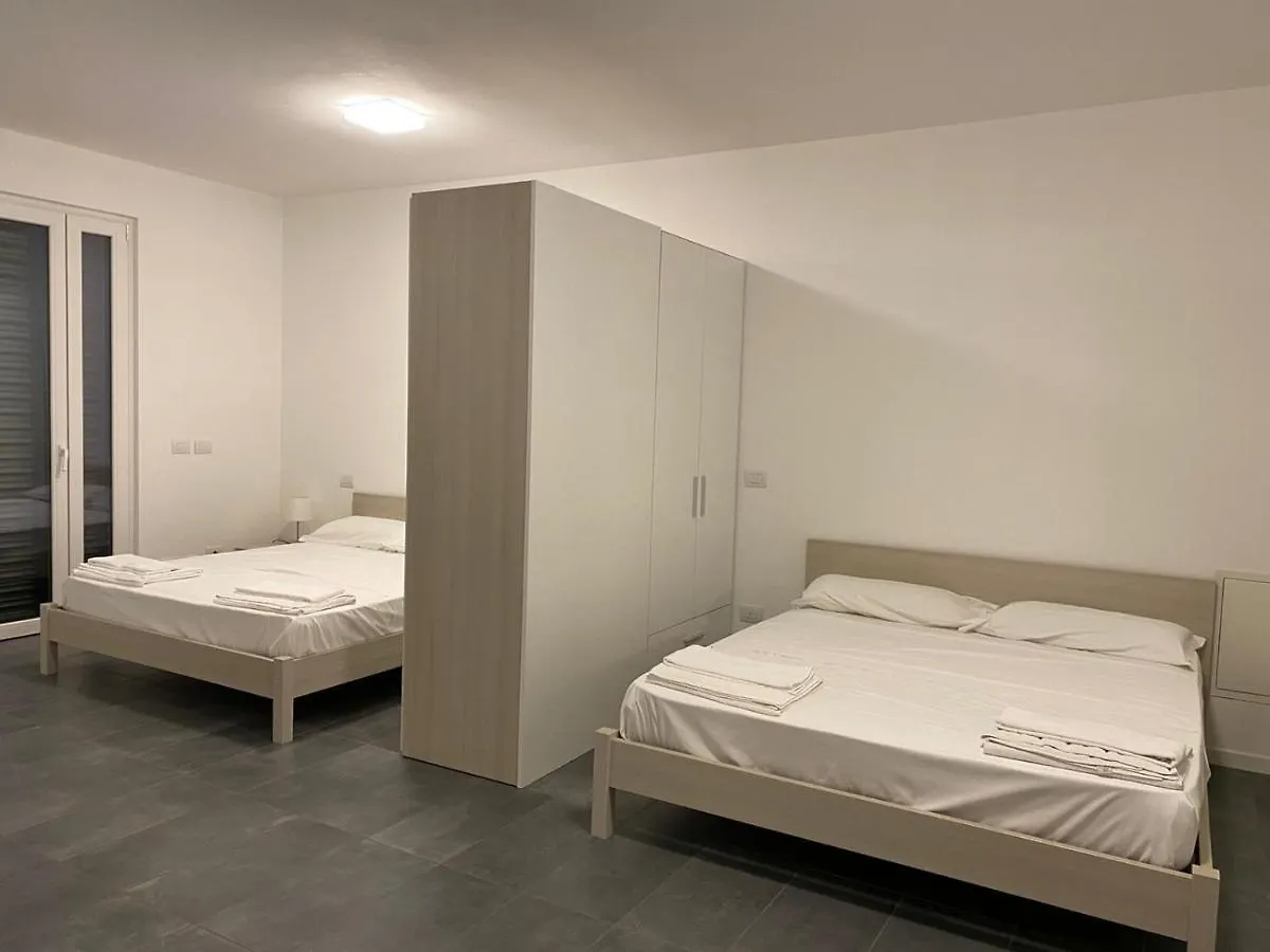 The Sunshine - Apartments With Pool Musso